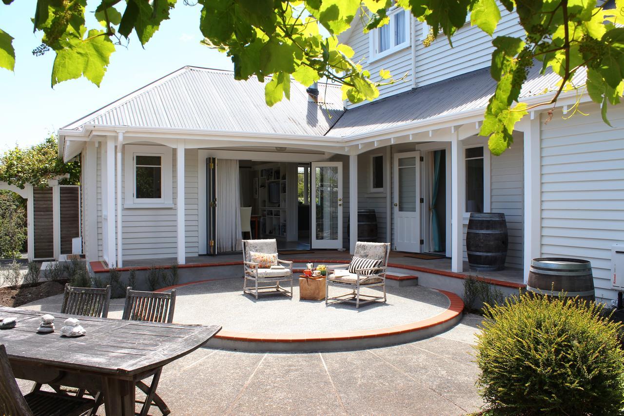 Browns Boutique Bed And Breakfast Вангануї Екстер'єр фото