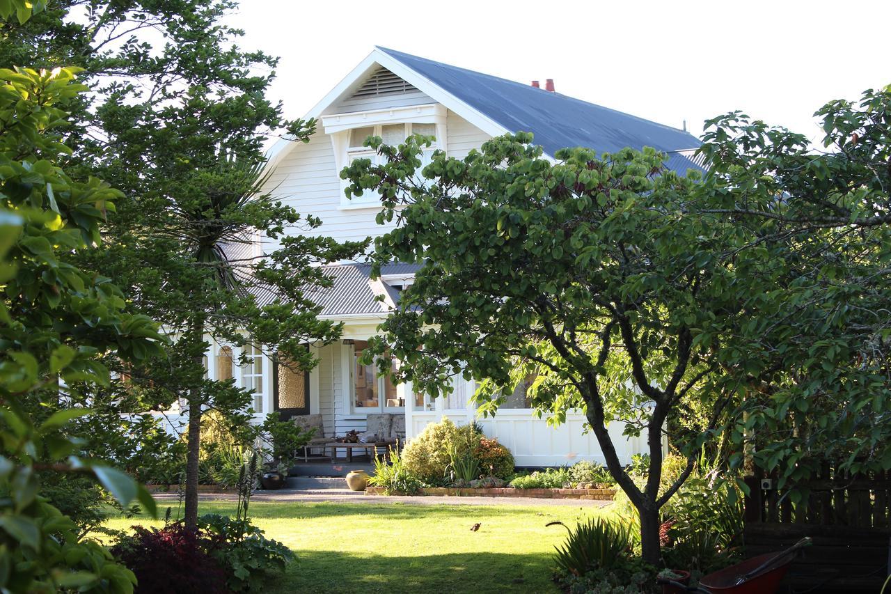 Browns Boutique Bed And Breakfast Вангануї Екстер'єр фото